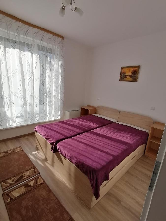 Adam Guesthouse I. Kecskemét Exterior foto